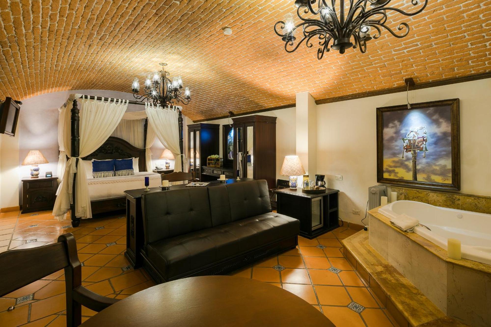 Junior Suite,1416758361:JPEG