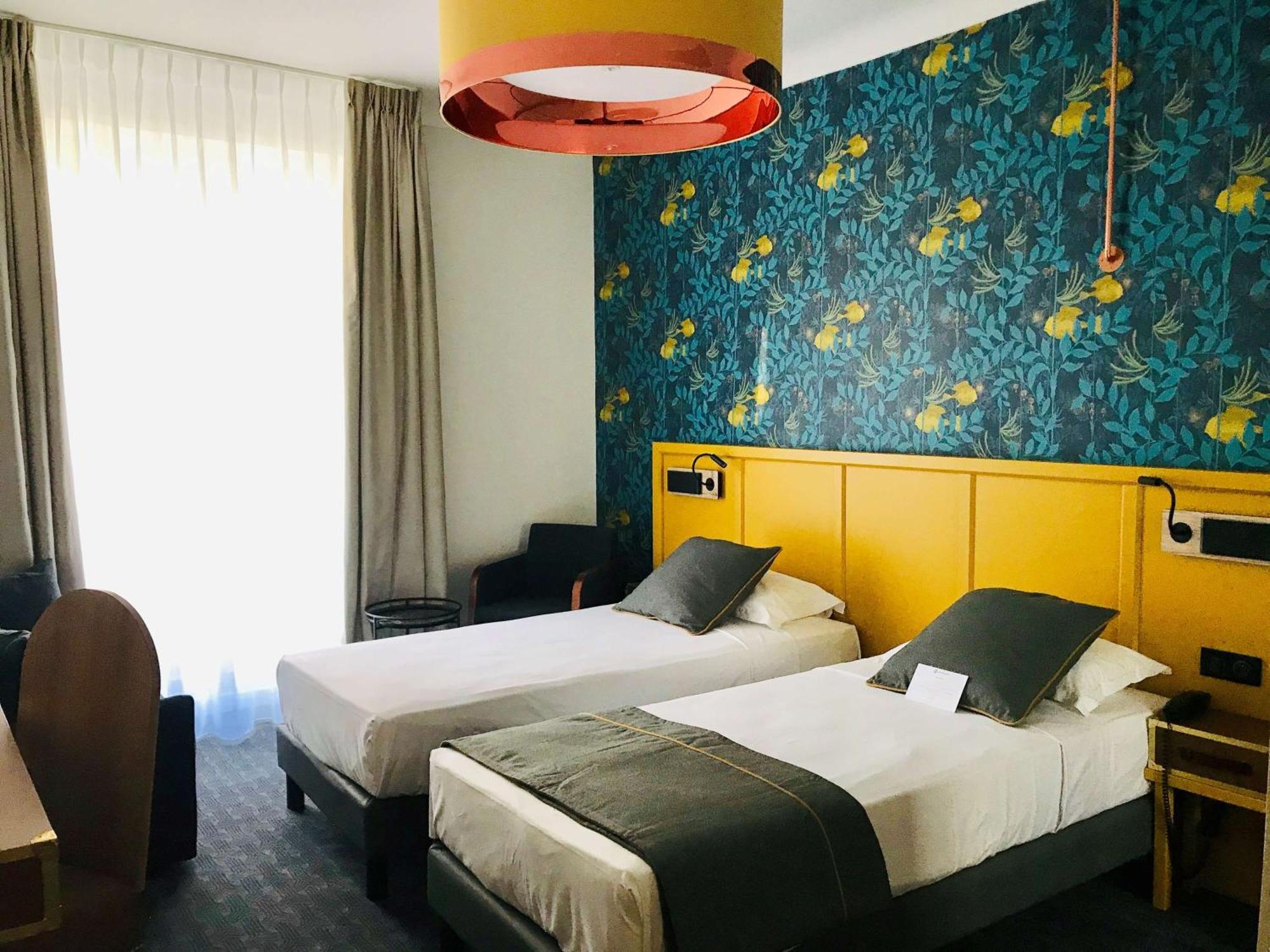 Superior Zimmer mit Kingsize-Bett und Klimaanlage
