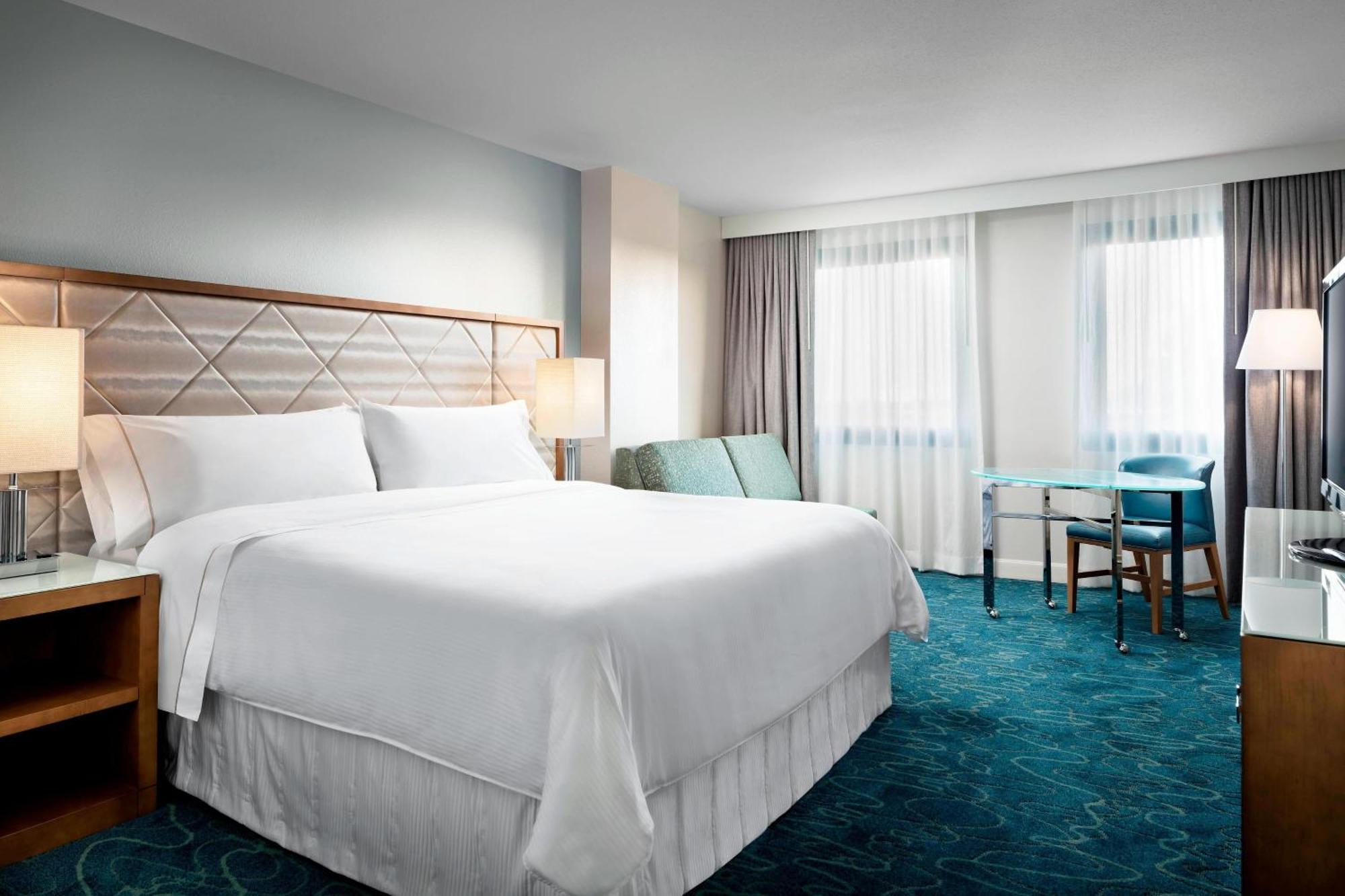 Traditional King Guest room 1 King Includes Early Entry To Disney Theme Parks