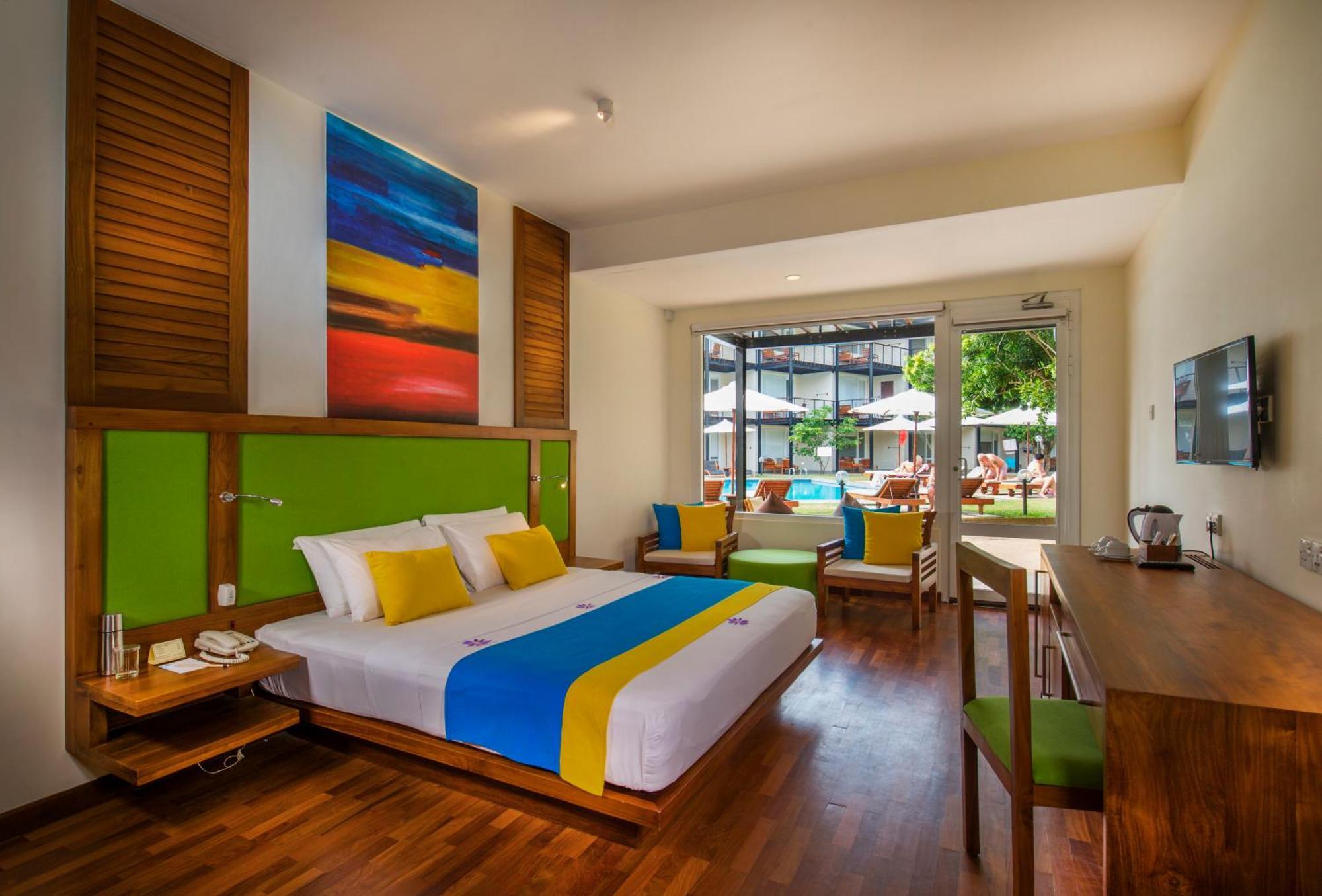 Superior Room Enjoy on Food & Beverage at the Main Bar Main Restaurant & at Sahana Spa