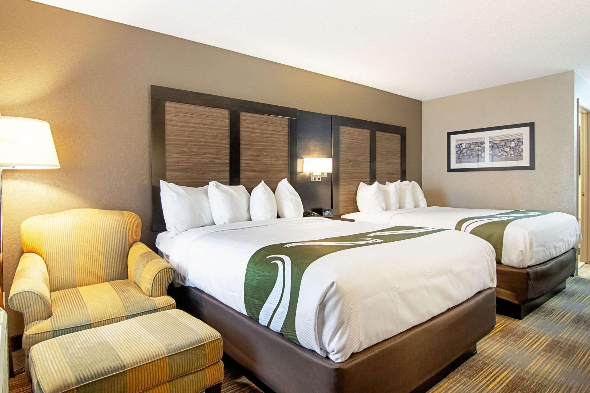Queen Room Two Queen Beds Non-Smoking