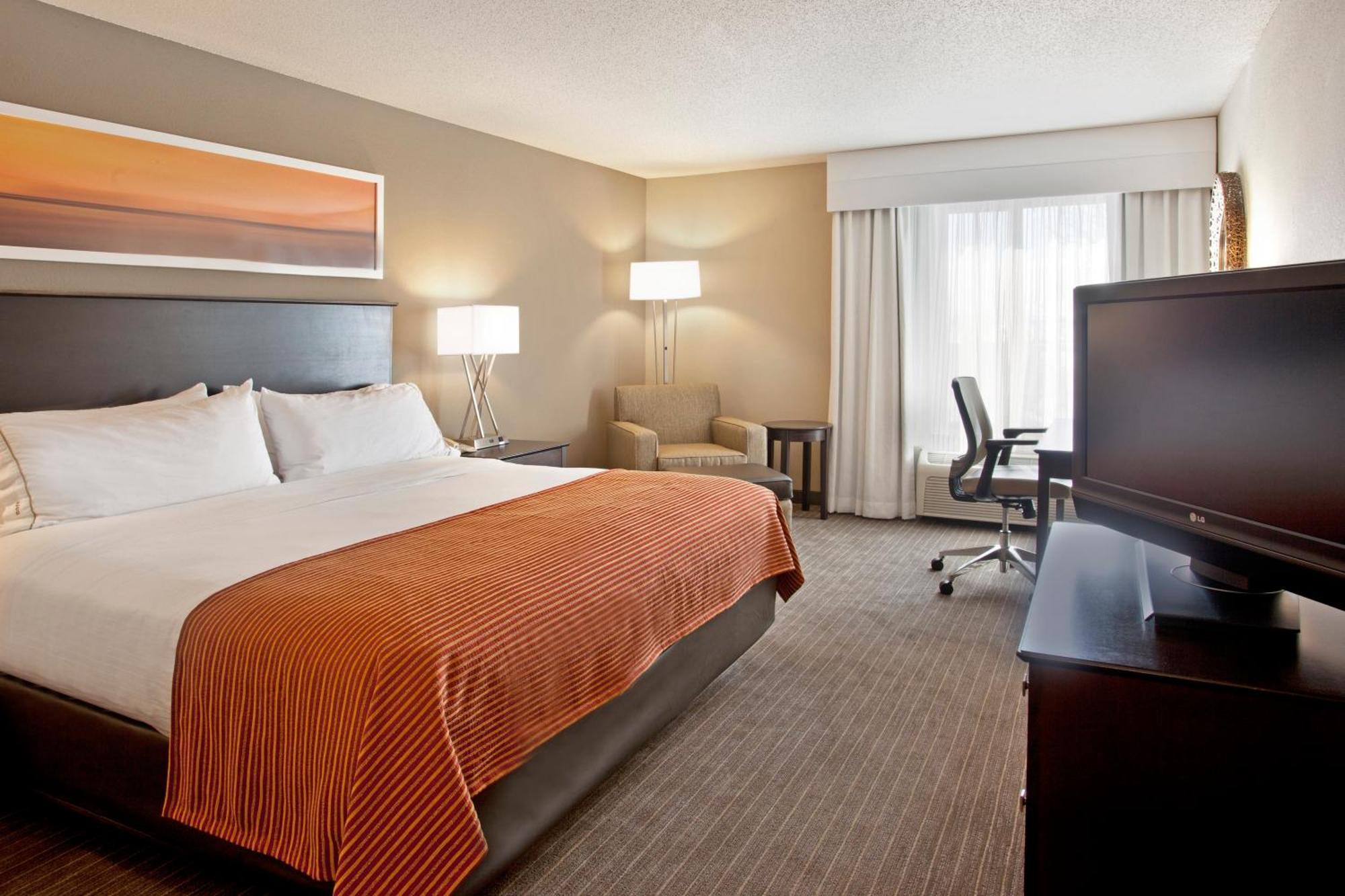 Standard King Room