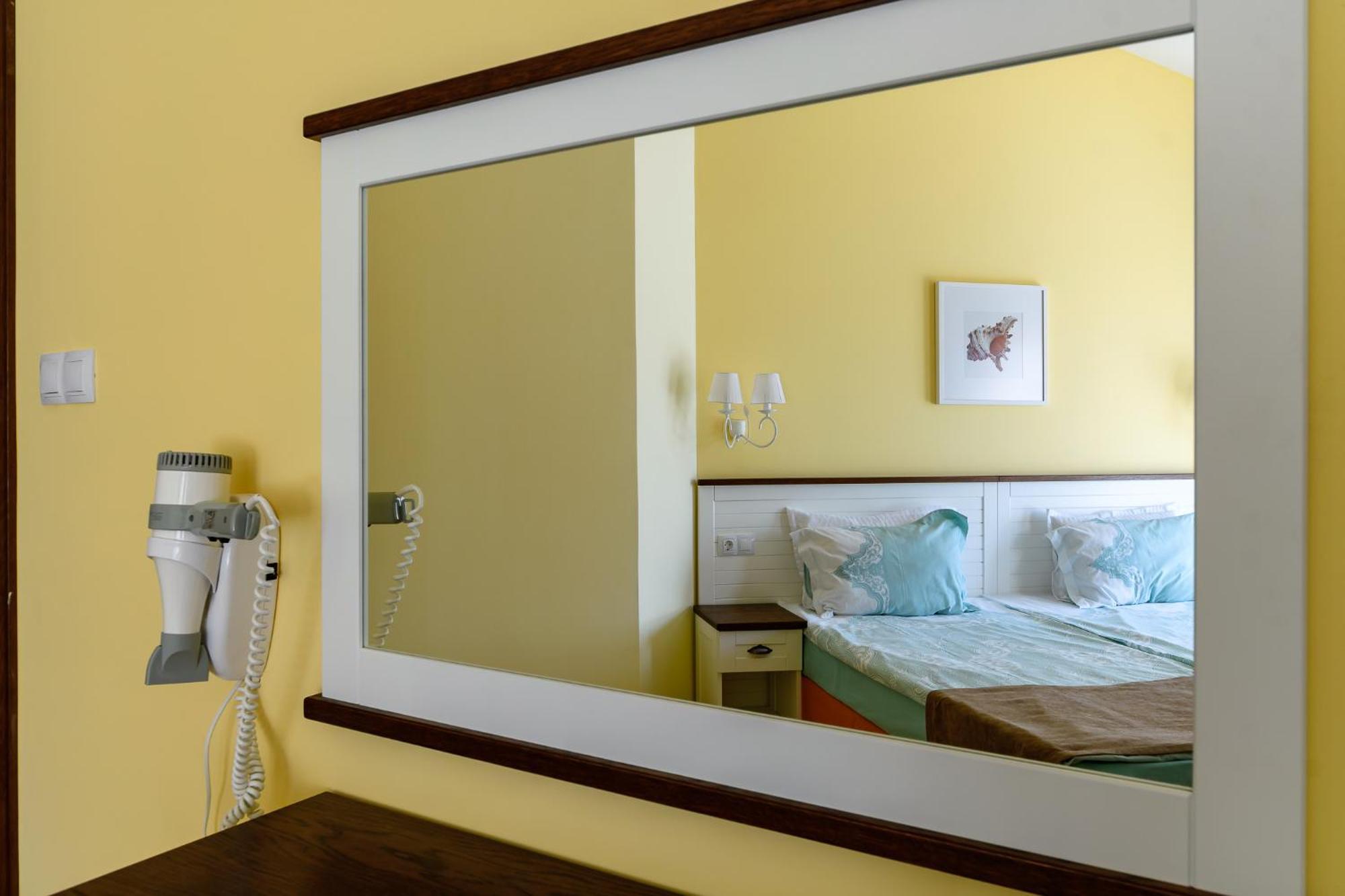 Junior Suite with Balcony