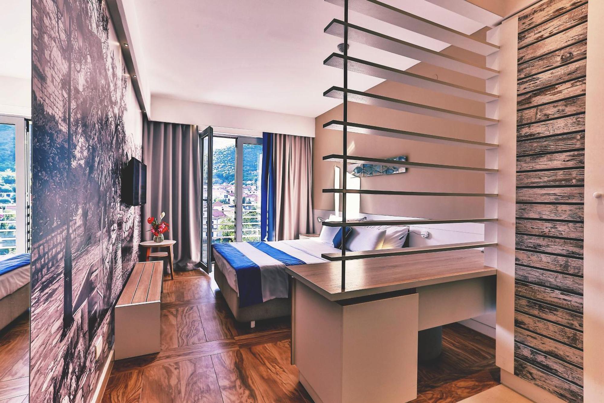 Double or Twin Room Mountain View