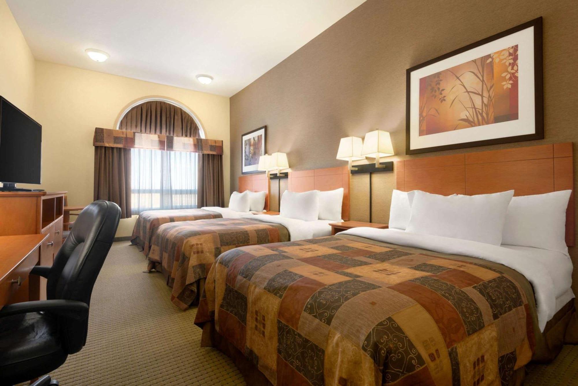 Superior Room with Three Double Beds - Non-Smoking