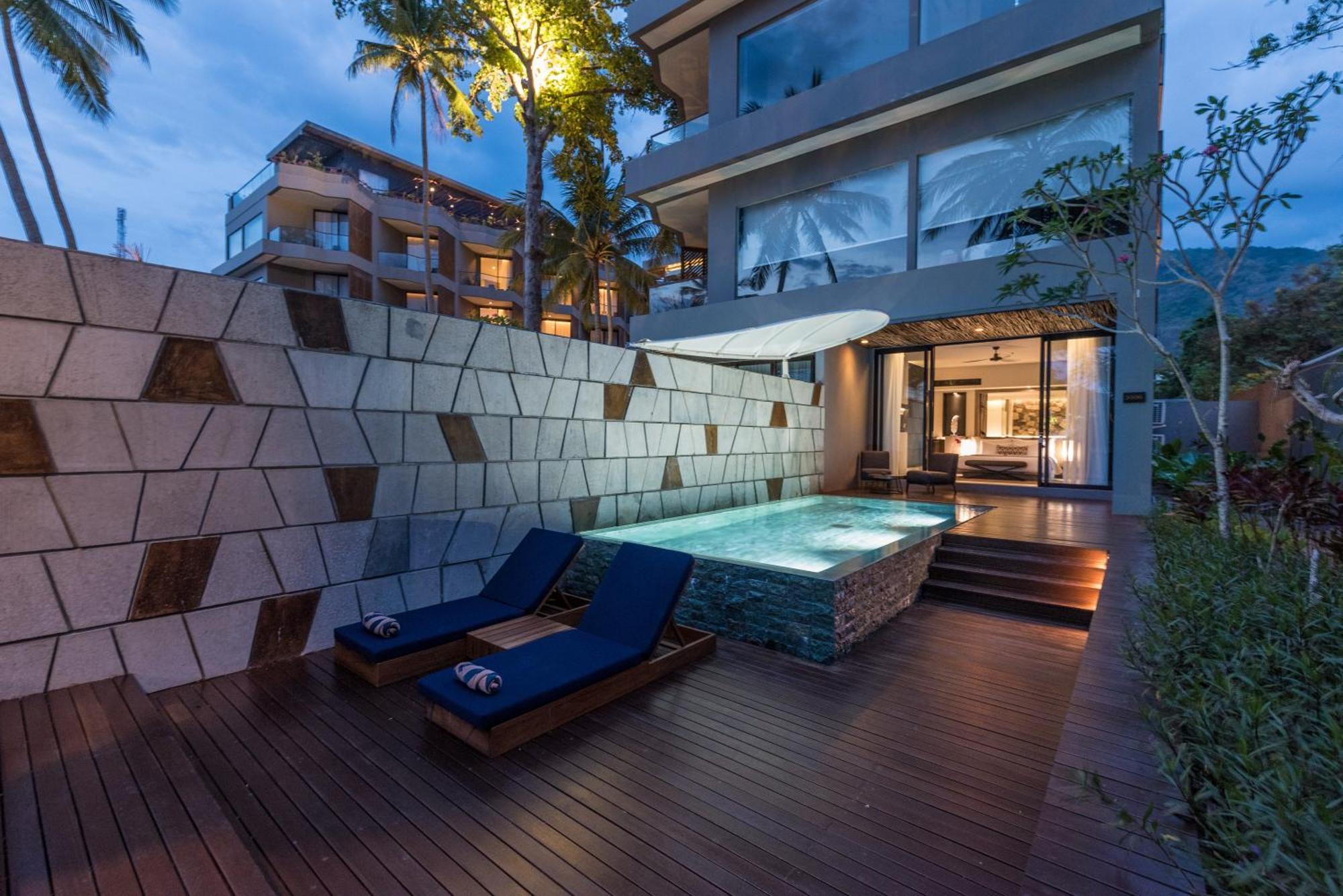Suite am Meer mit Infinity-Pool