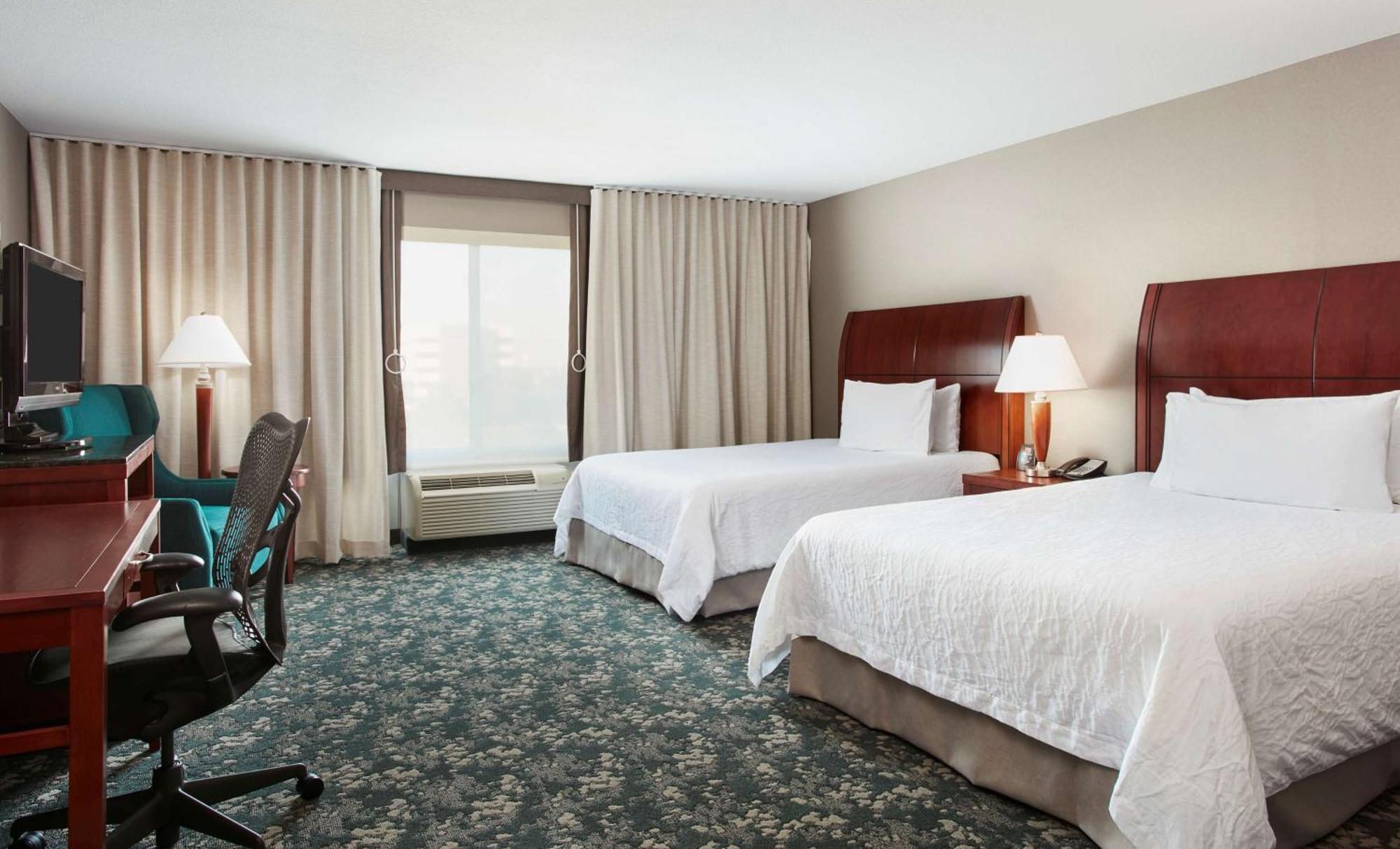 Queen Room with Two Queen Beds and Roll-In Shower - Mobility Access
