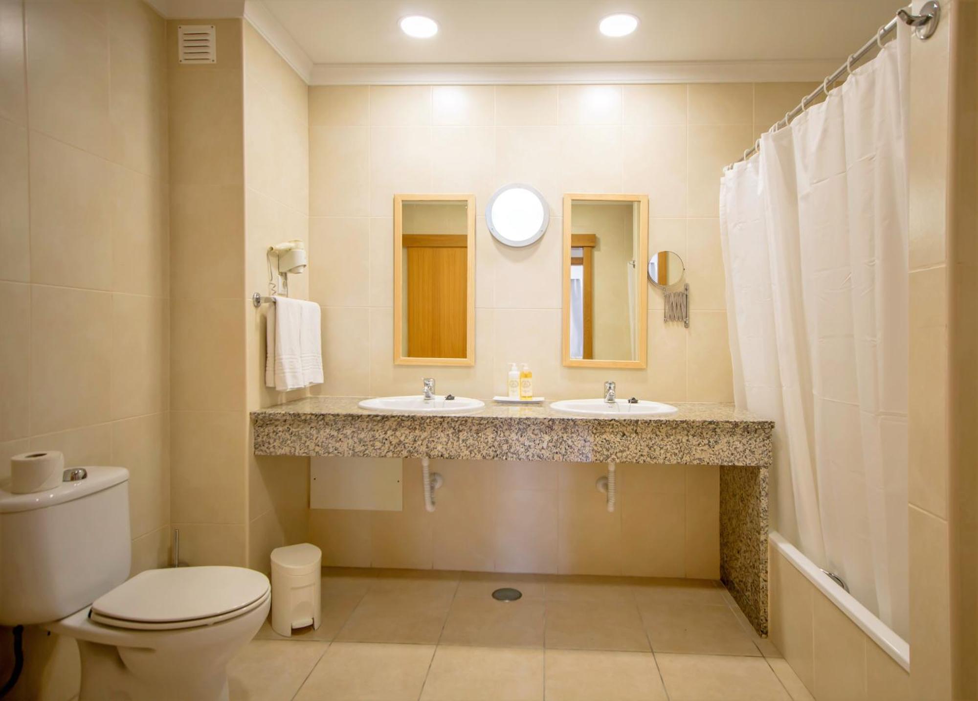 Apartamento de 1 dormitorio con vistas a la piscina