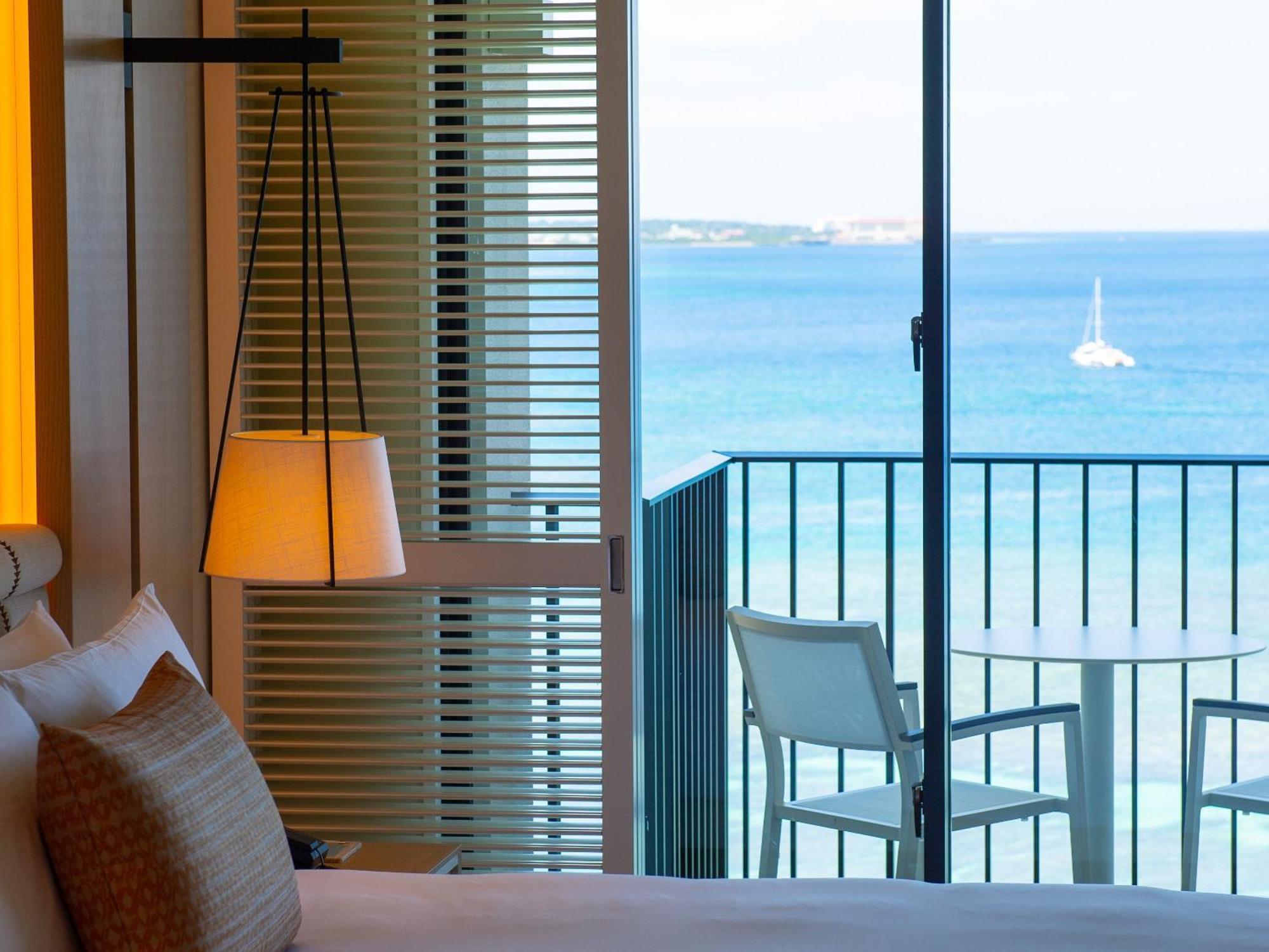 Premier Club Ocean Front Twin with Lounge Access
