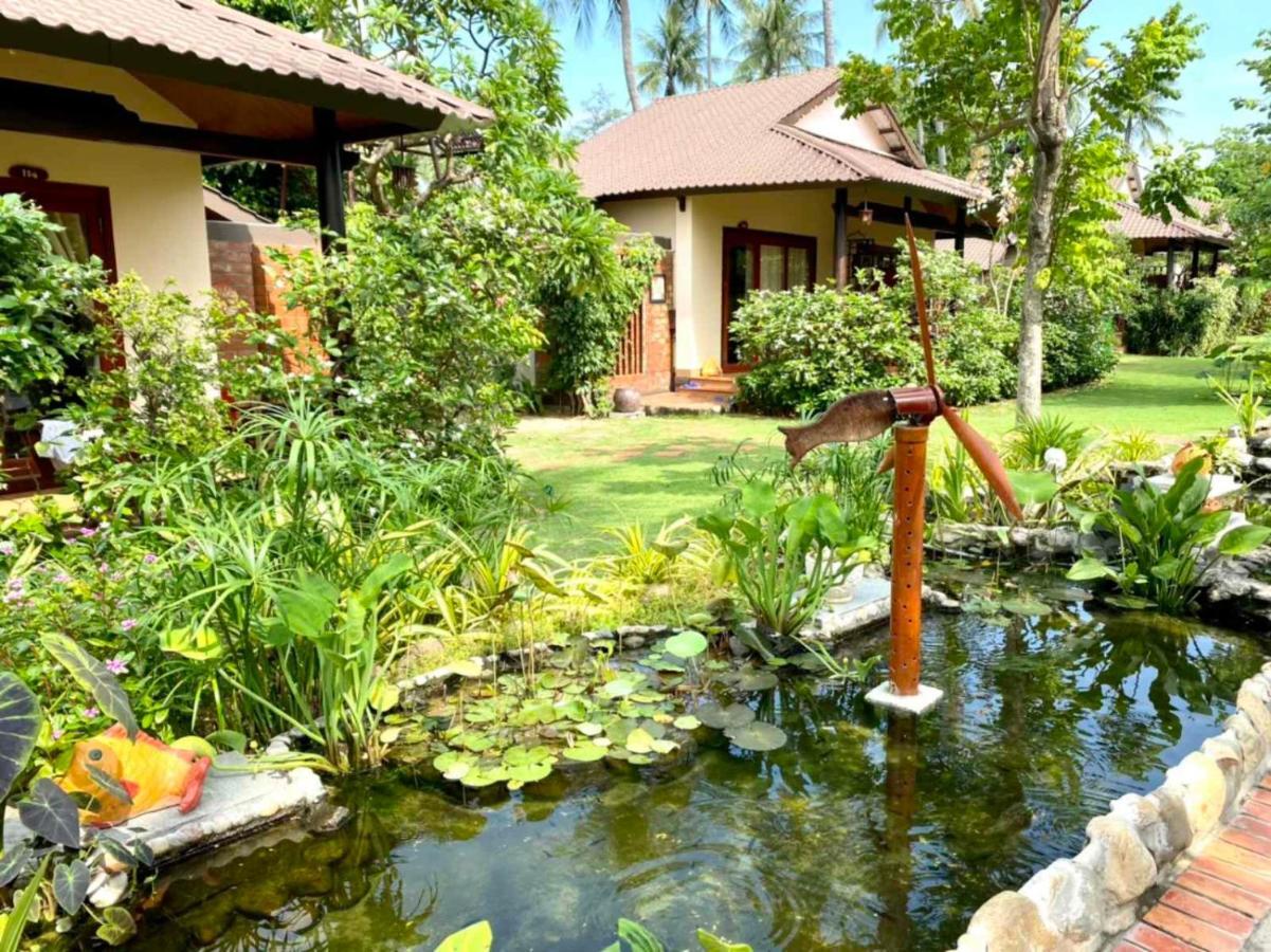 Bungalow  Triple with Garden View