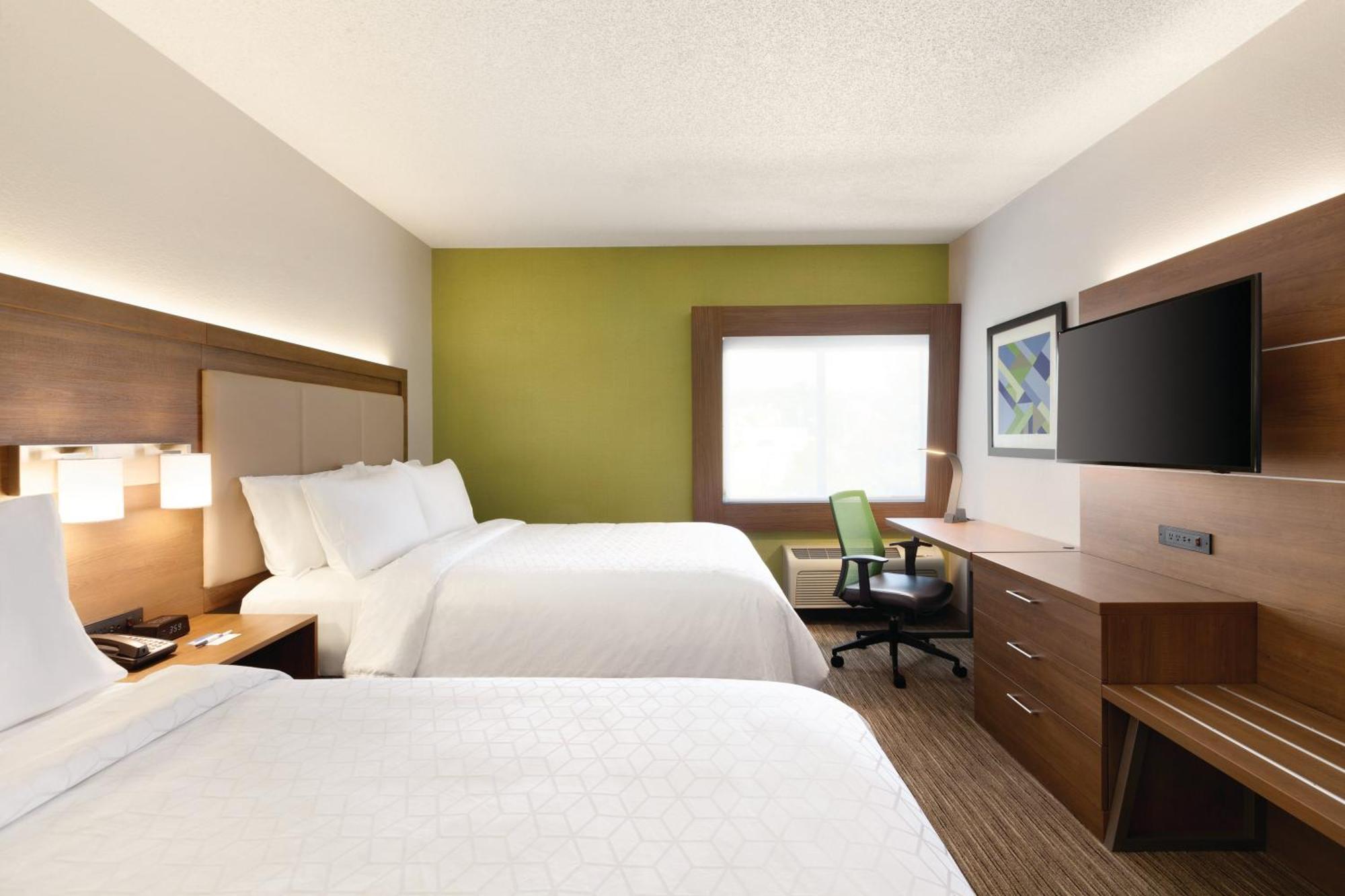 Standard Room with Two Queen Beds
