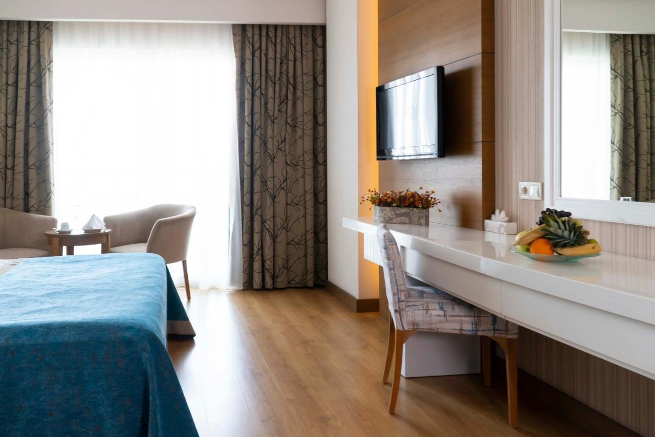 Double or Twin Room Land View