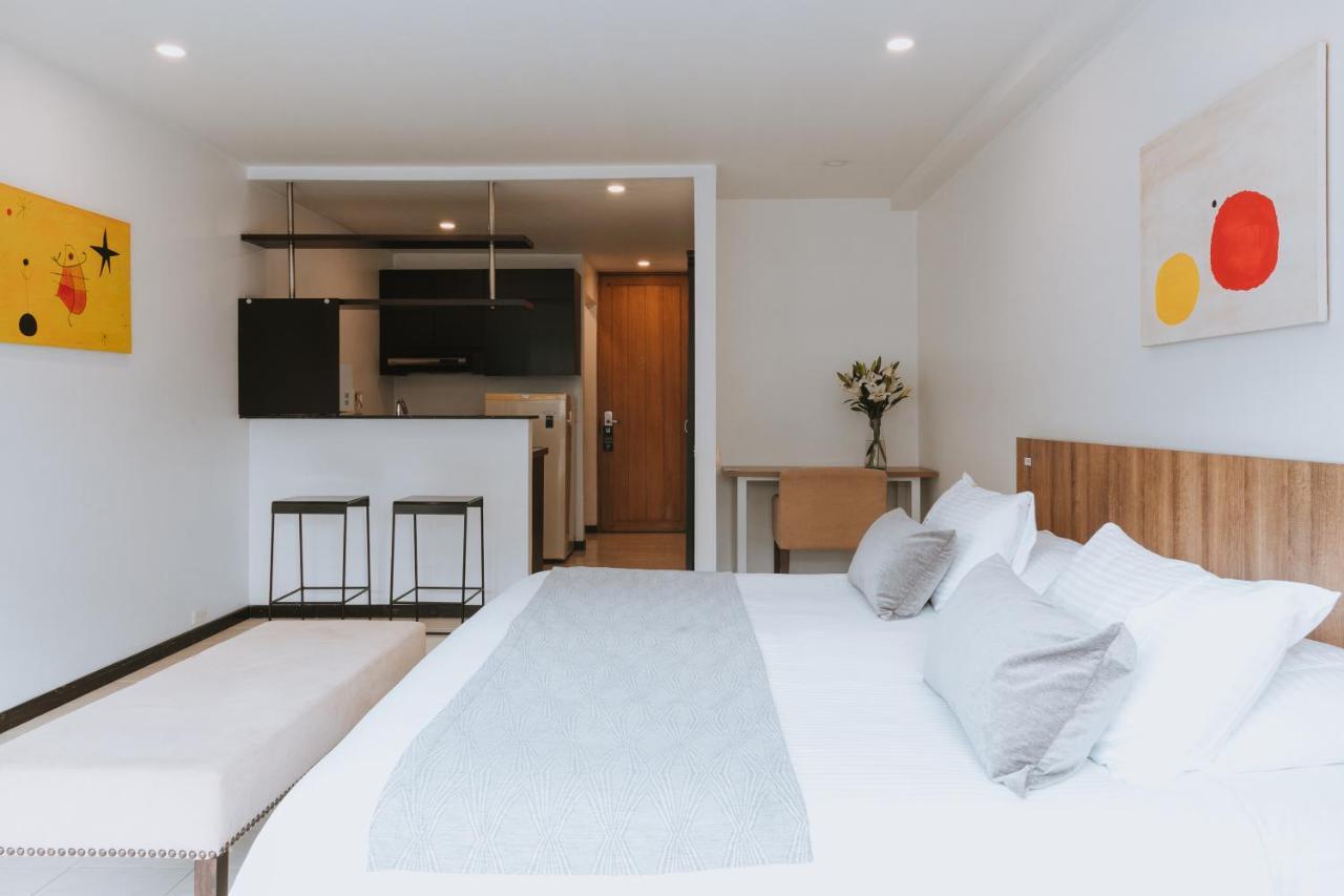 Standard One-Bedroom Apartment,1287528076:JPEG