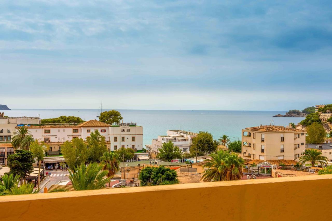 Tweepersoonskamer met Uitzicht op Zee en een Balkon