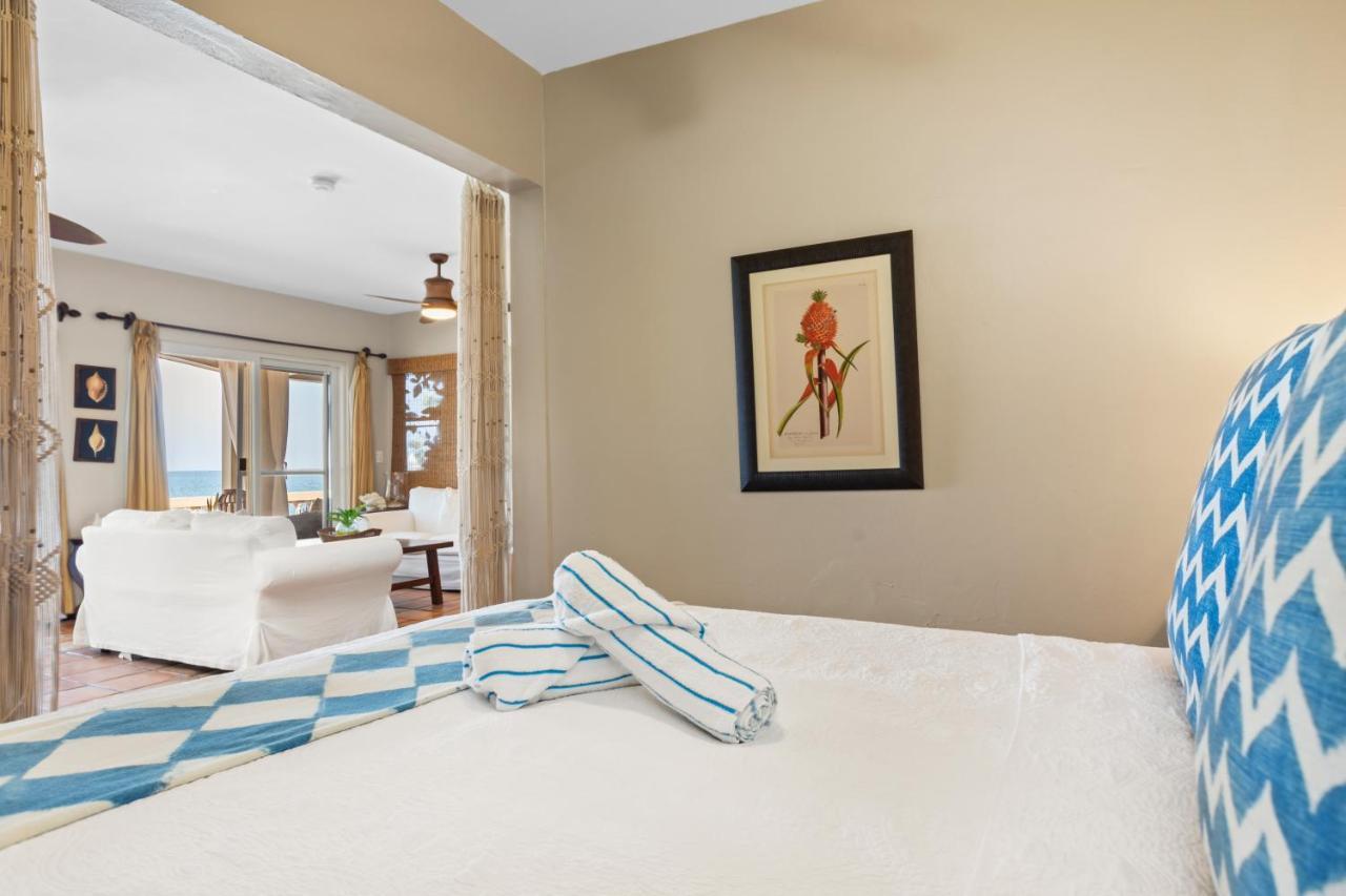 Queen Room with Pool View