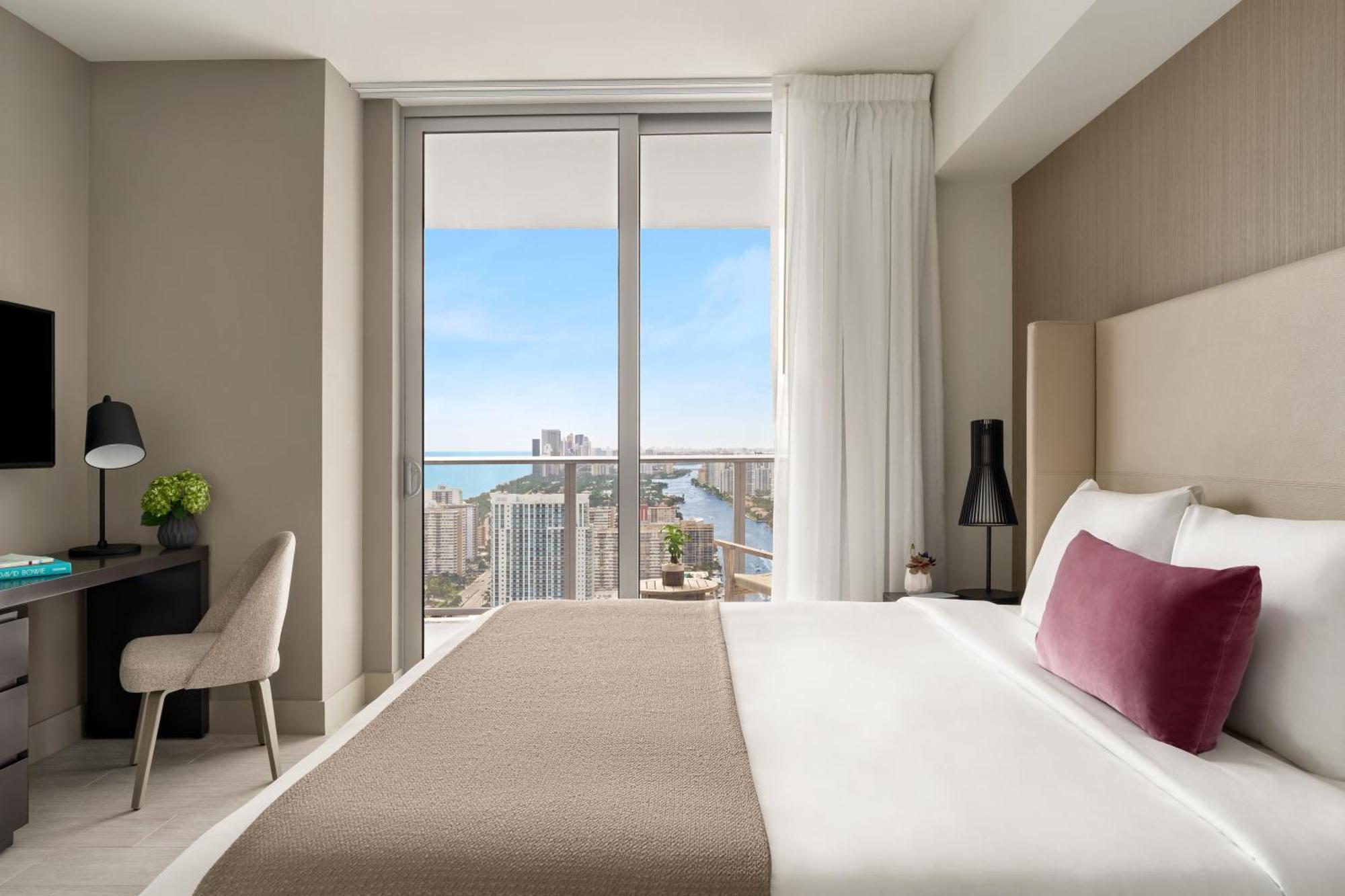Suite d'Angle 3 Chambres avec Cuisine - Vue Océan/Intracoastal/Ville