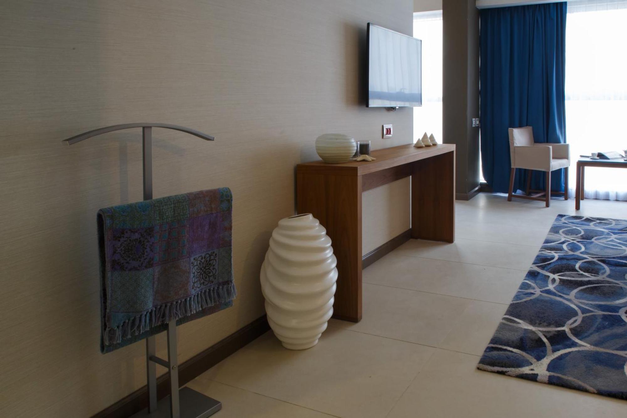 Family Room with Side View