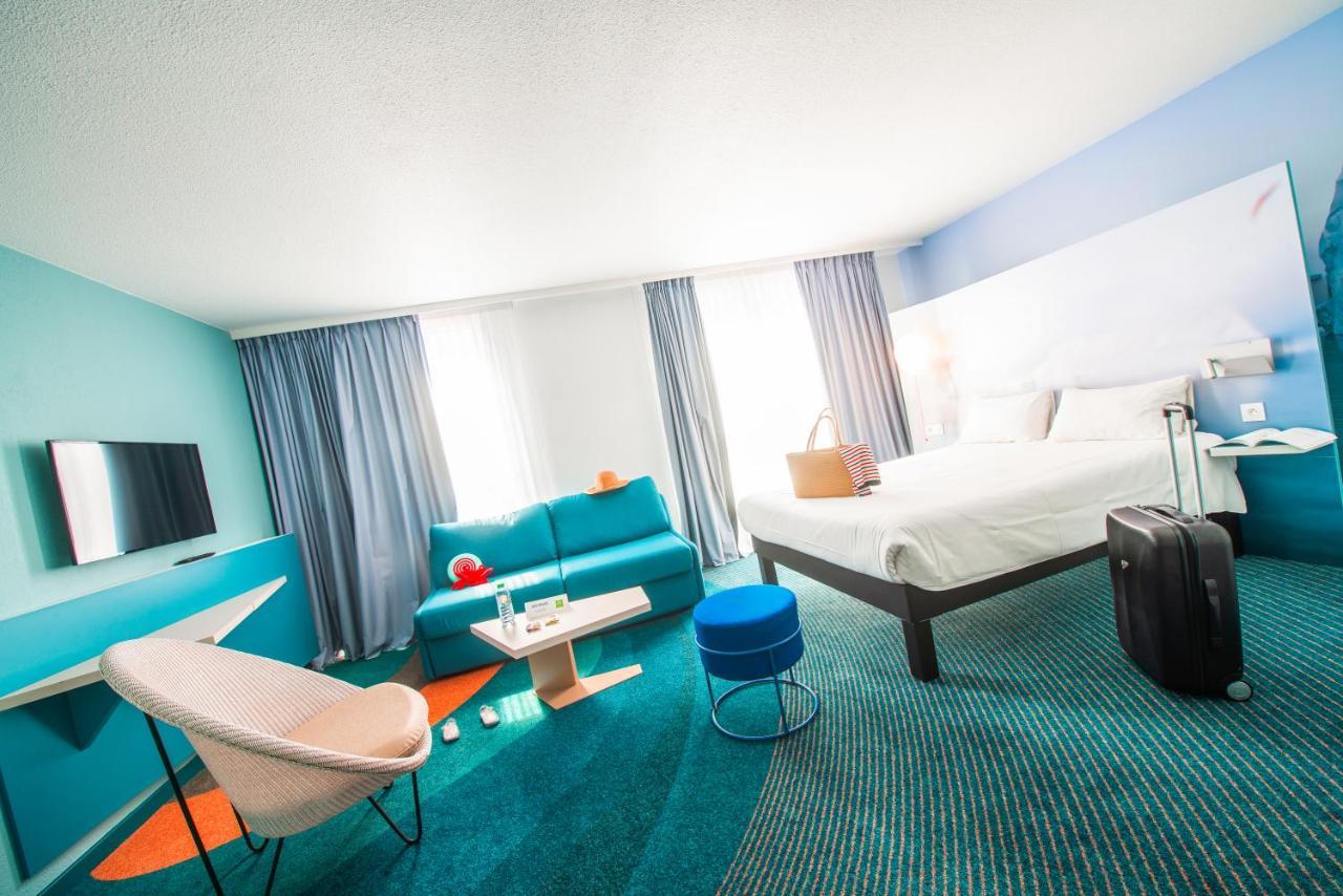 Suite Familiar Estándar con 1 cama doble y sofá
