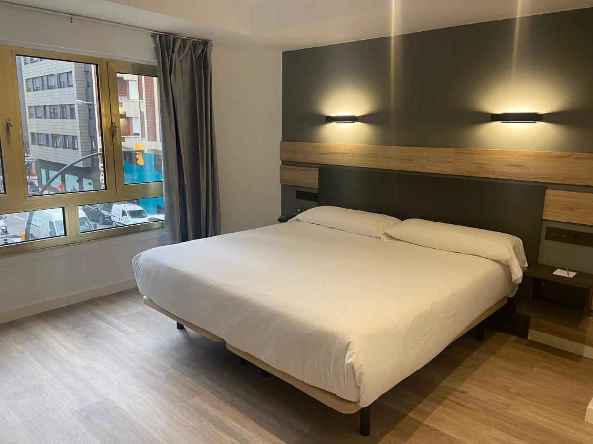 Superior Double or Twin Room,1293037300:JPEG