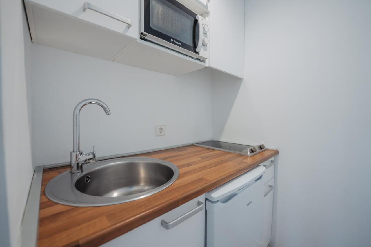 One-Bedroom Apartment,1293605896:JPEG