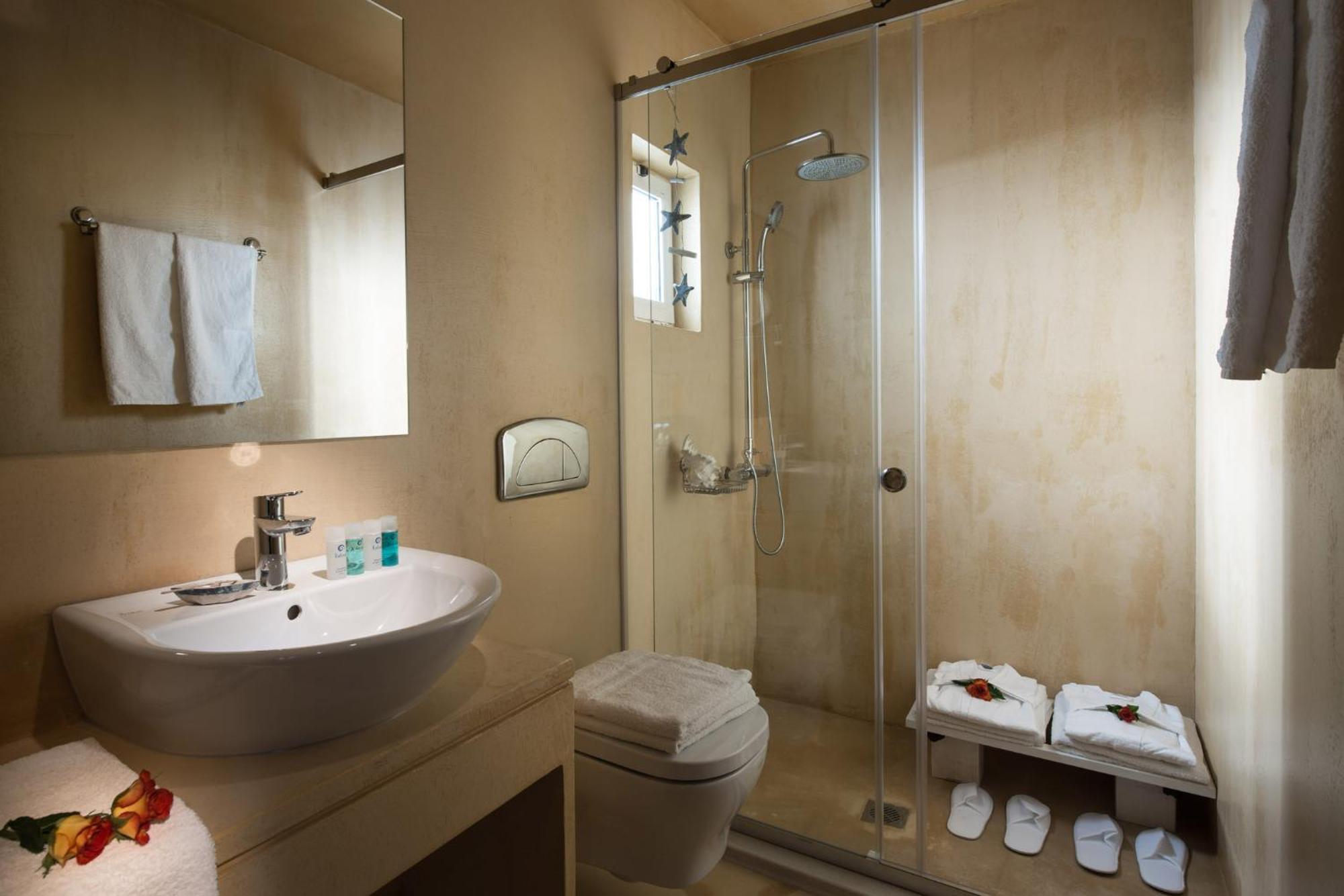 Superior Penthouse Suite with Sea View & Outdoor Hot Tub