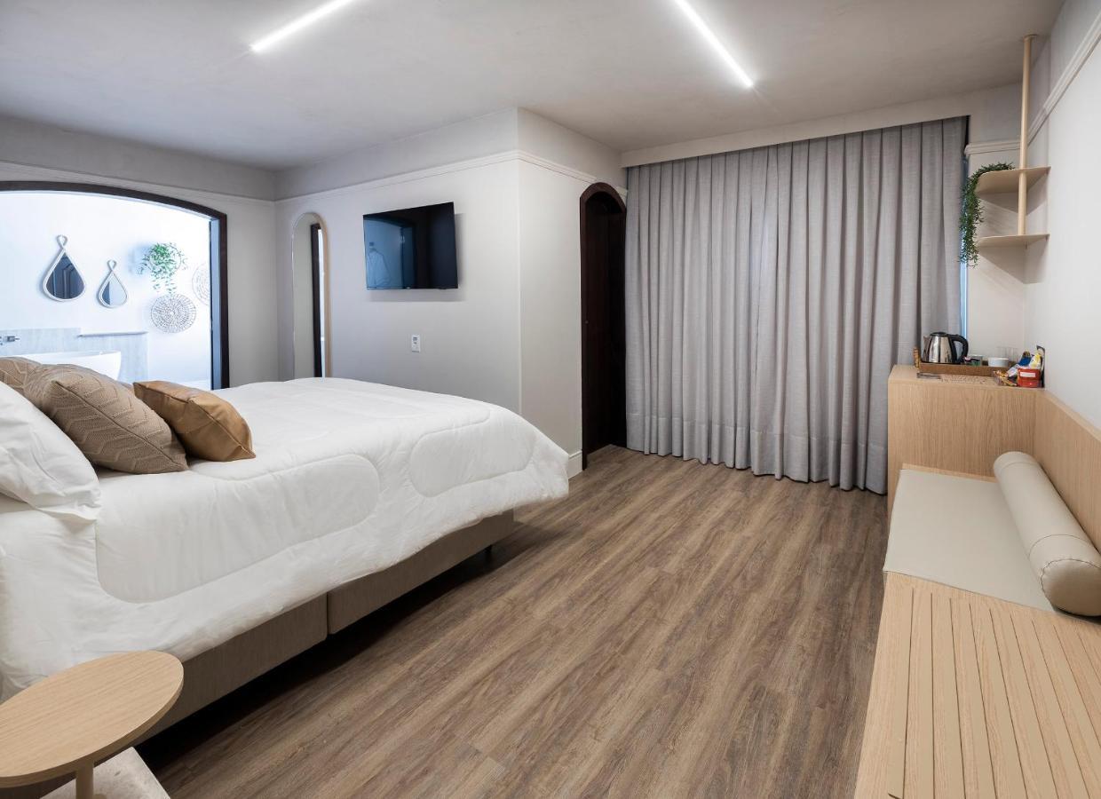 Habitación Doble Deluxe con balcón