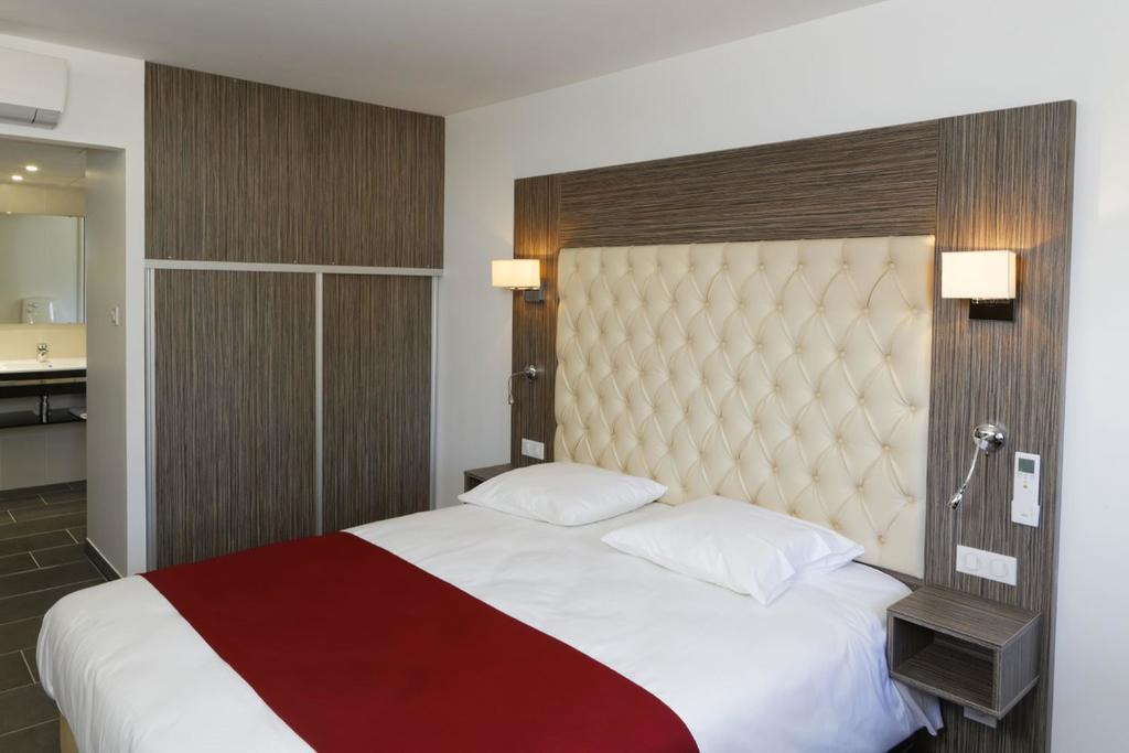 Superior Double Room,784441779:JPEG