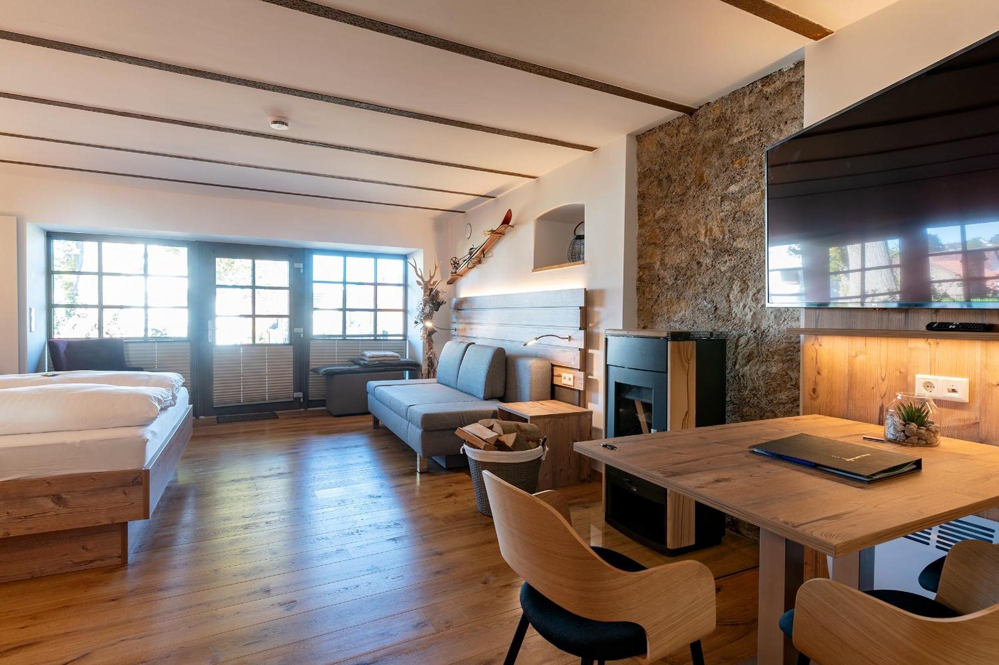 Deluxe Suite
