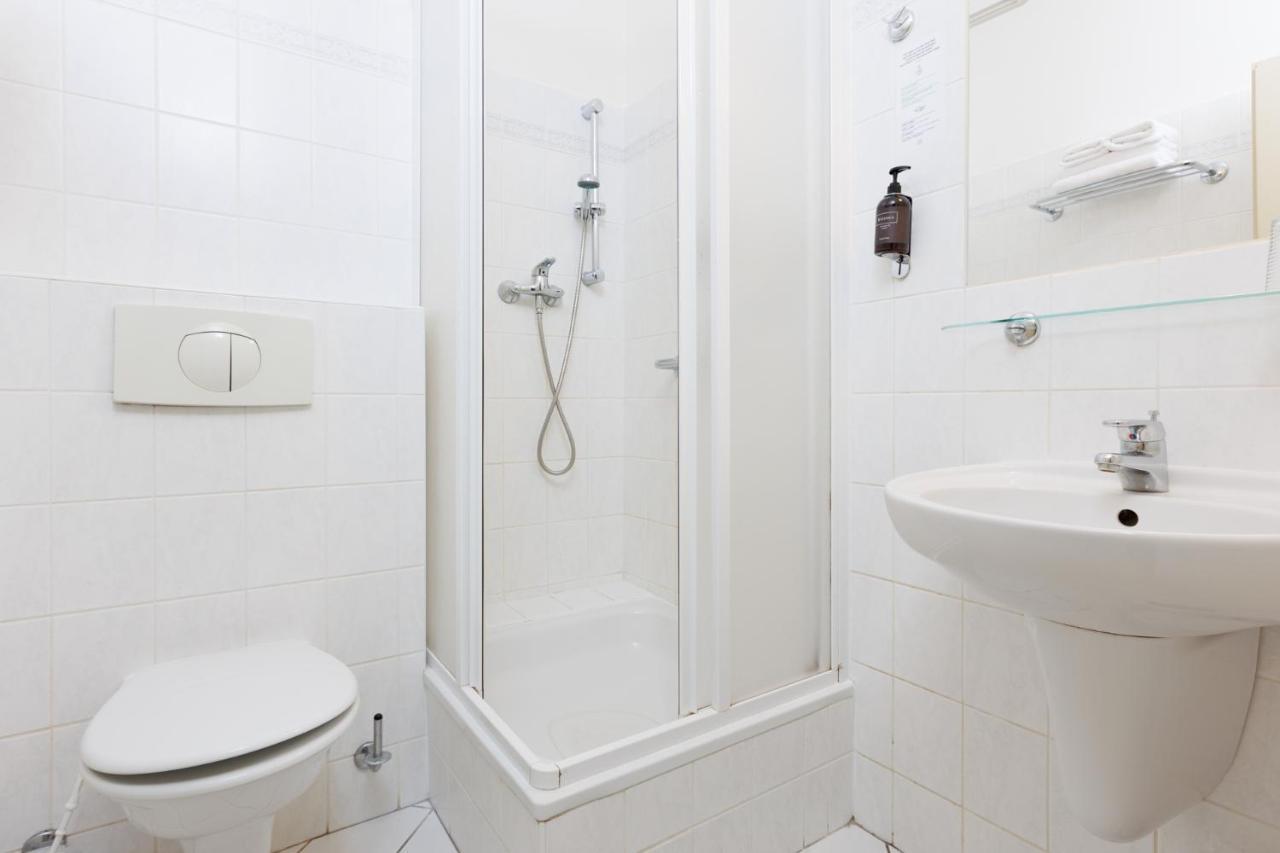 Deluxe Double or Twin Room with Balcony
