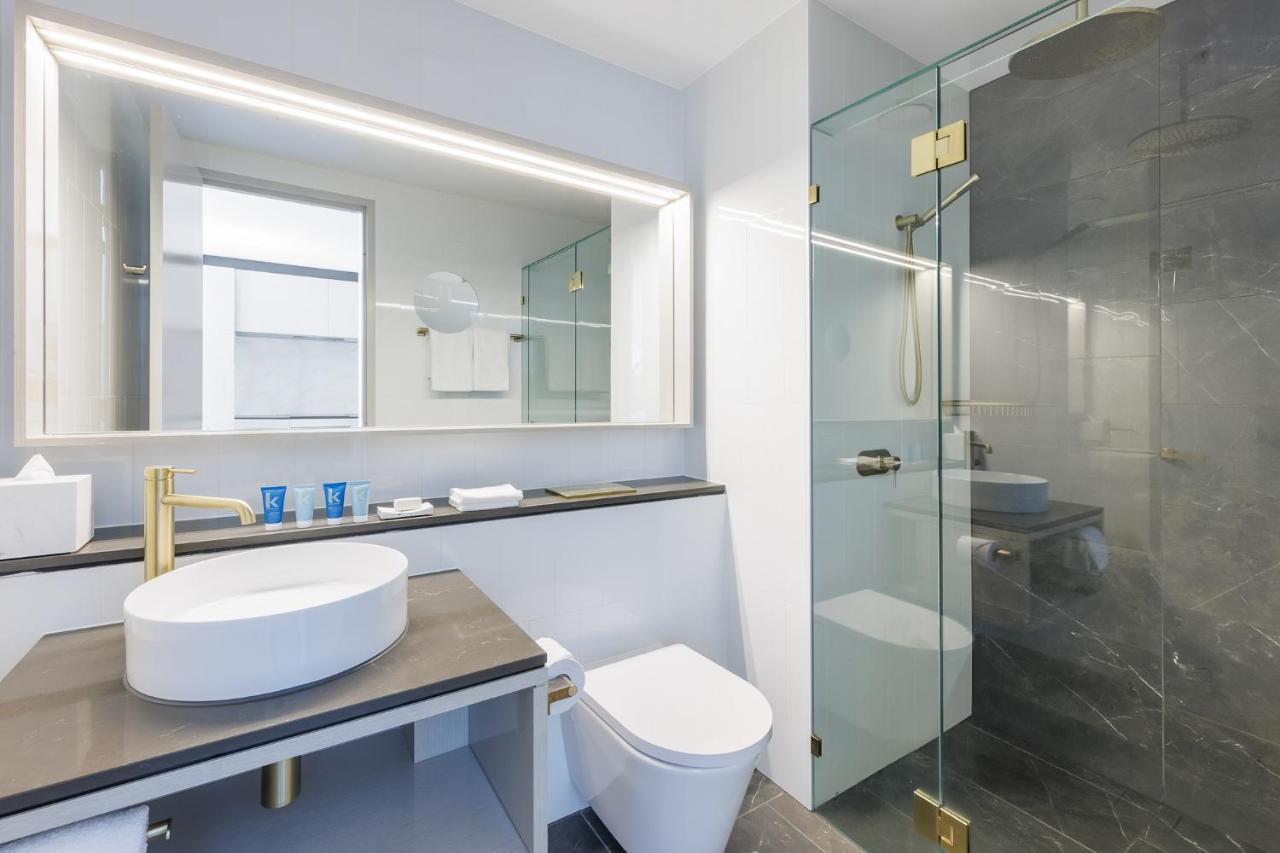 One Bedroom City Suite