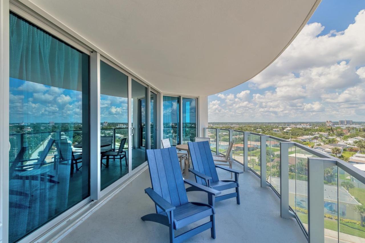 2 Bedroom Ocean & City North View Residence
