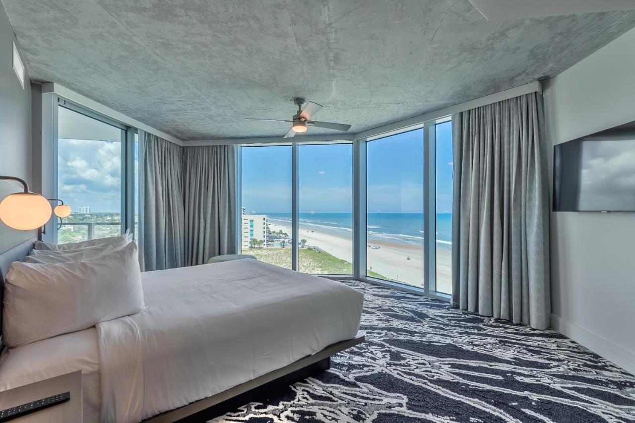 2 Bedroom Ocean & City North View Residence