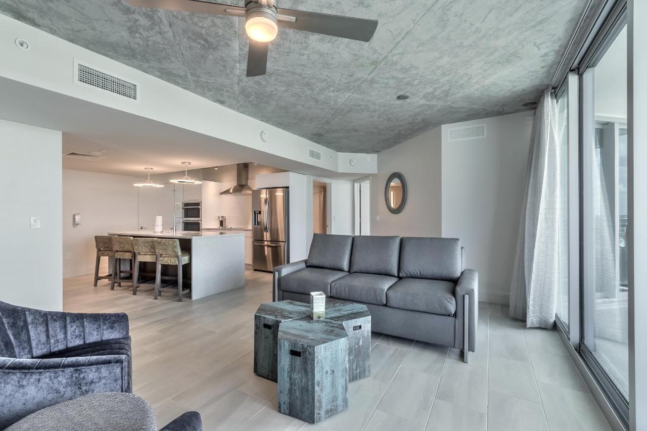 2 Bedroom Ocean & City North View Residence
