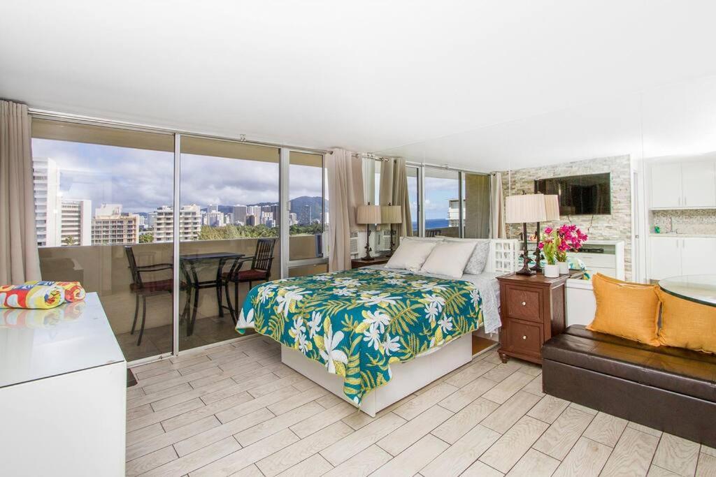 Queen Room with Sea View