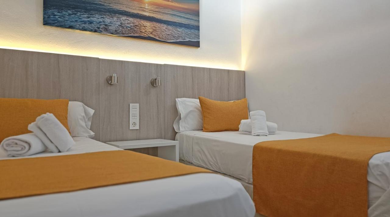 Two-Bedroom Apartment Sea View