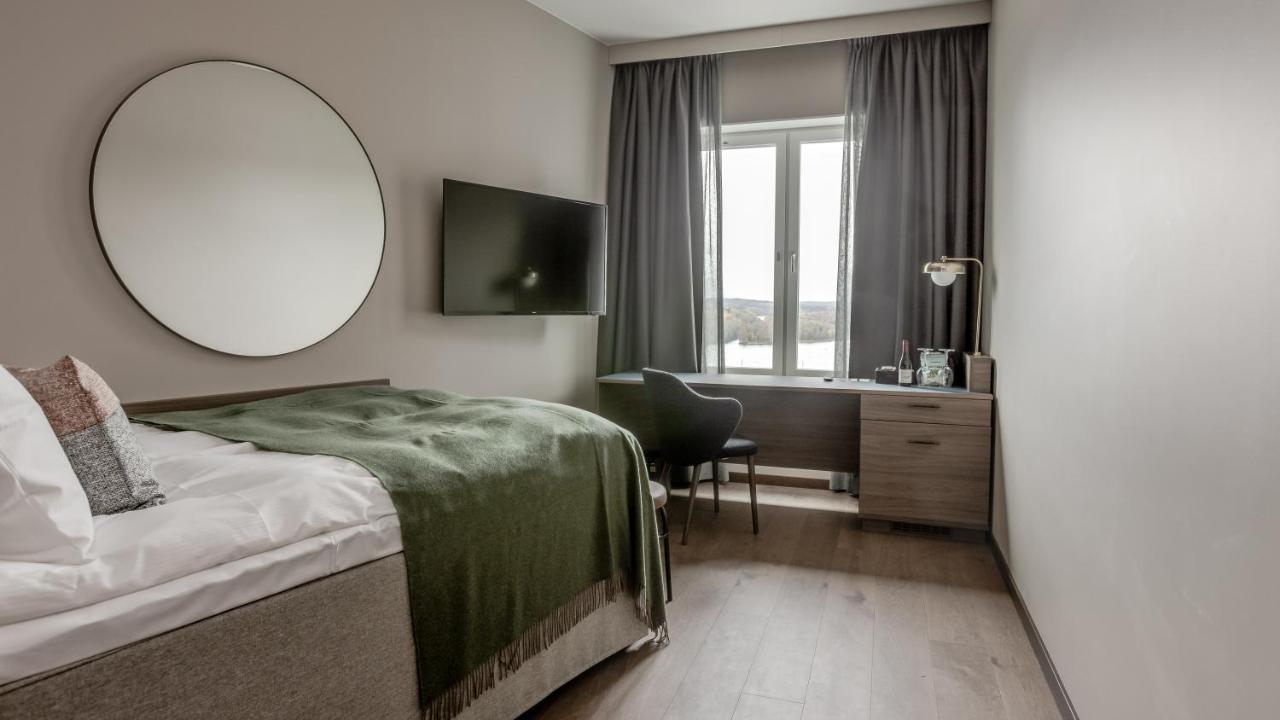 Compact Room