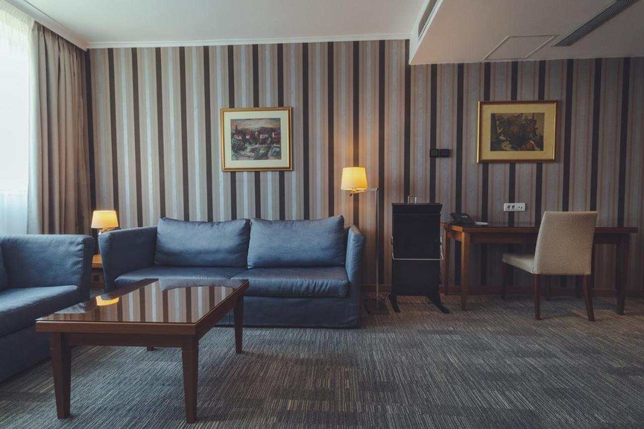 King Suite
