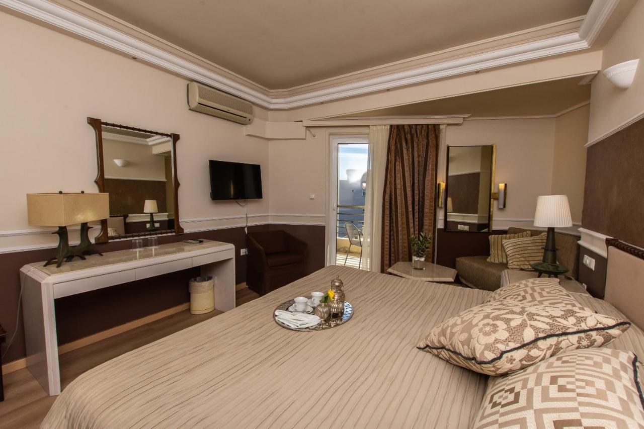 Double or Twin Room with Pool View