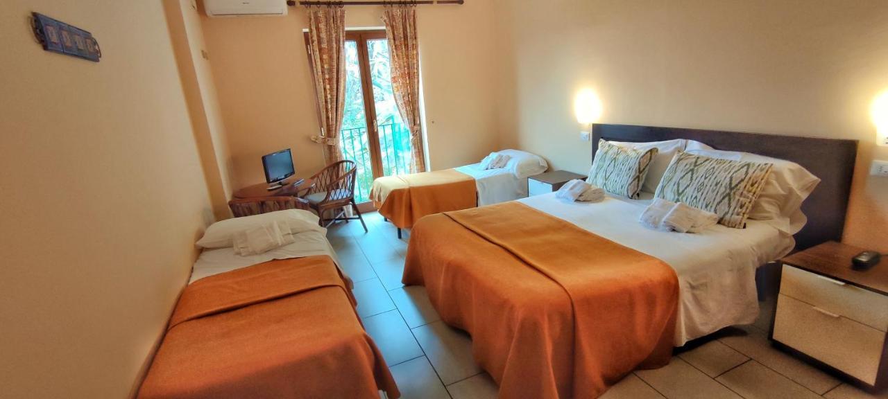 Quadruple Room Sea View,1563276352:JPEG