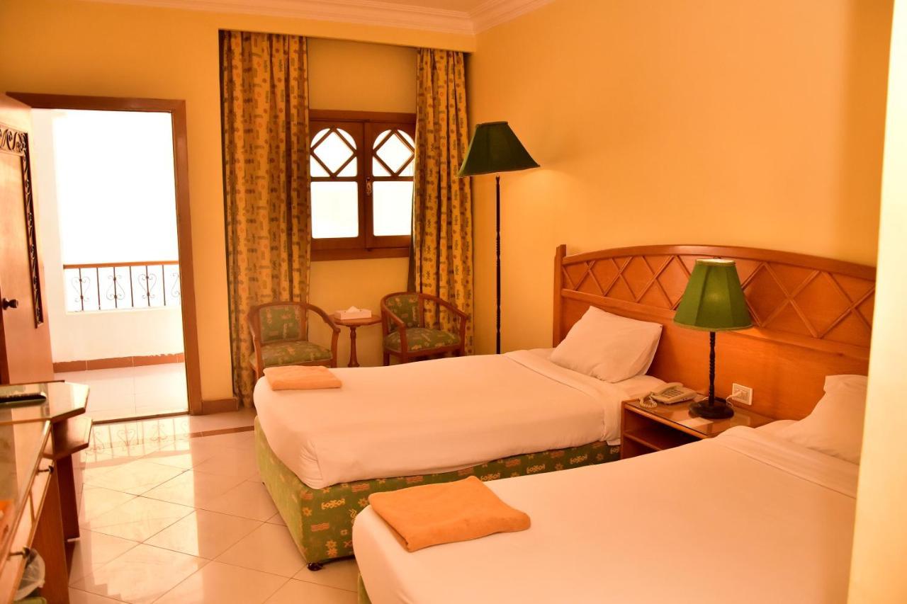 Budget Double Room,1319444206:JPEG