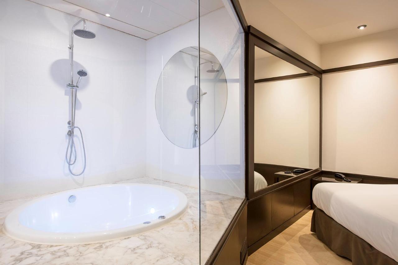 Suite Spa Bath