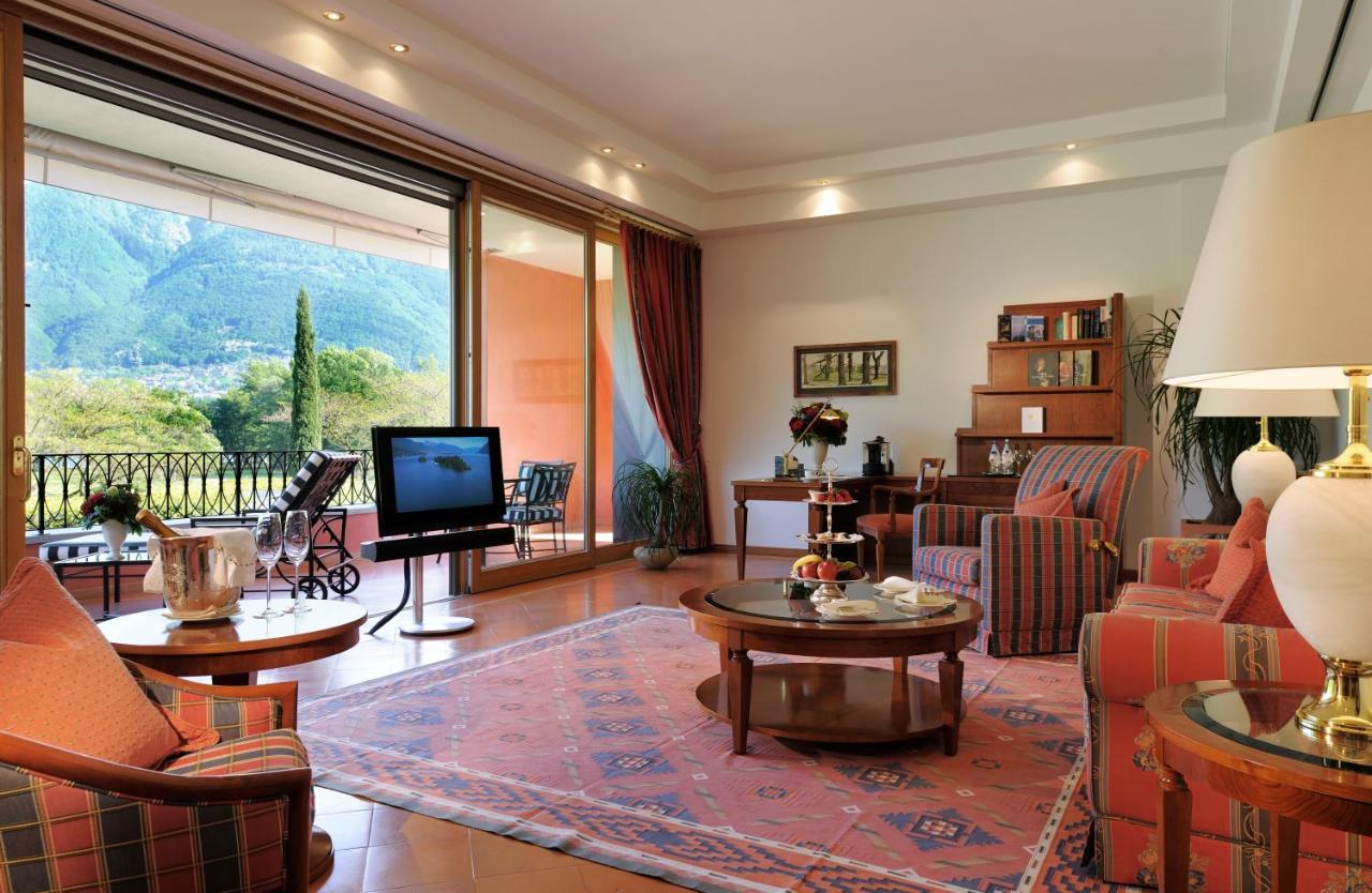 Luxury two bed room Master Suite,702065458:JPEG