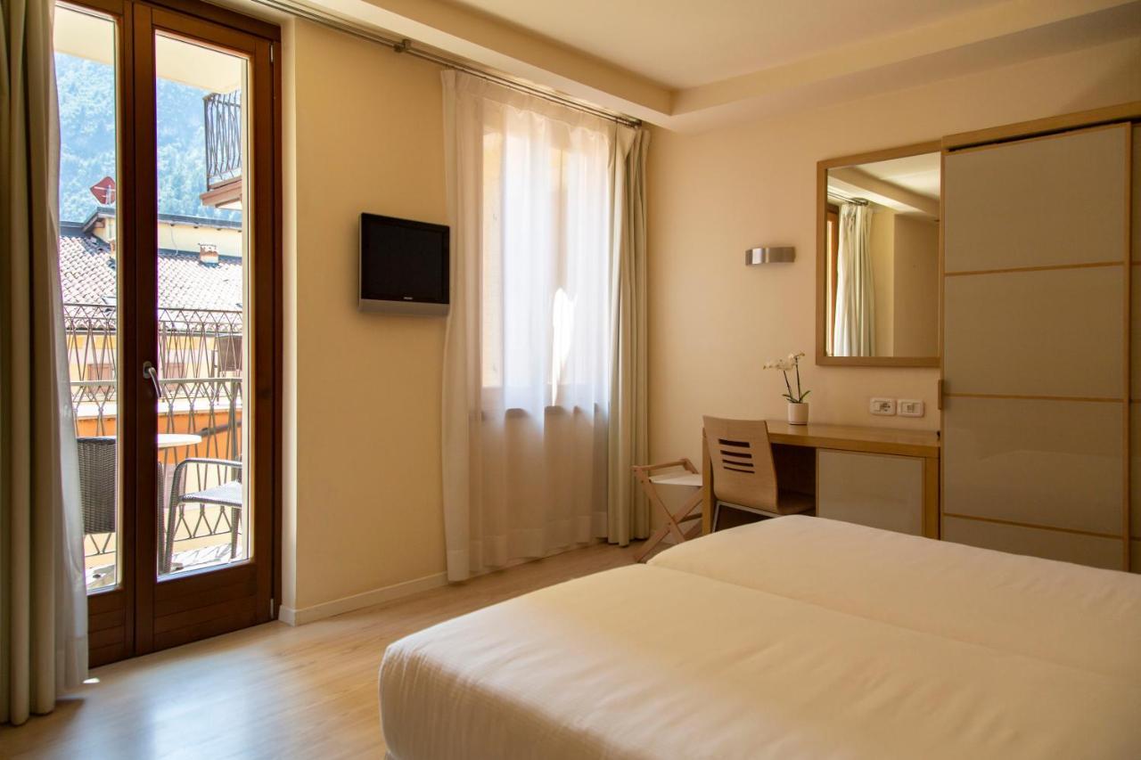 Habitación Triple con balcón