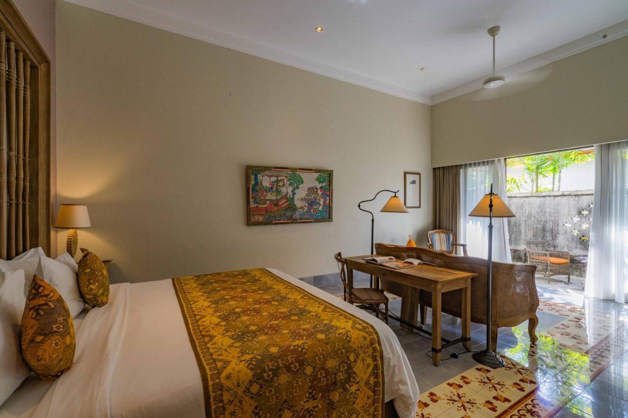 Studio Suite Pool Access