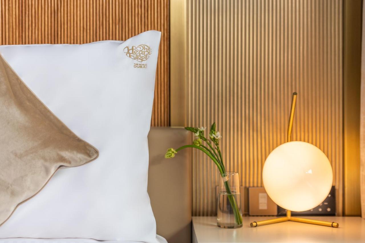 Premium King Room Raining Street View