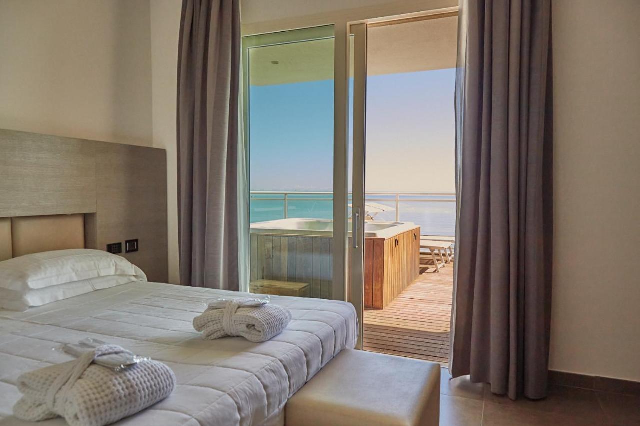 Junior Suite Sea View,1327735211:JPEG