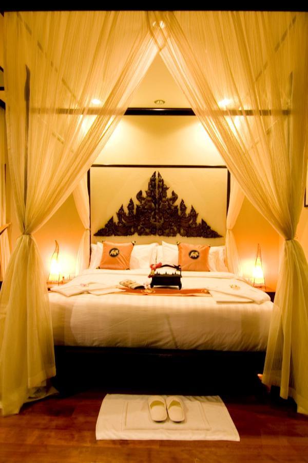 Plunge Pool Villa Tropical