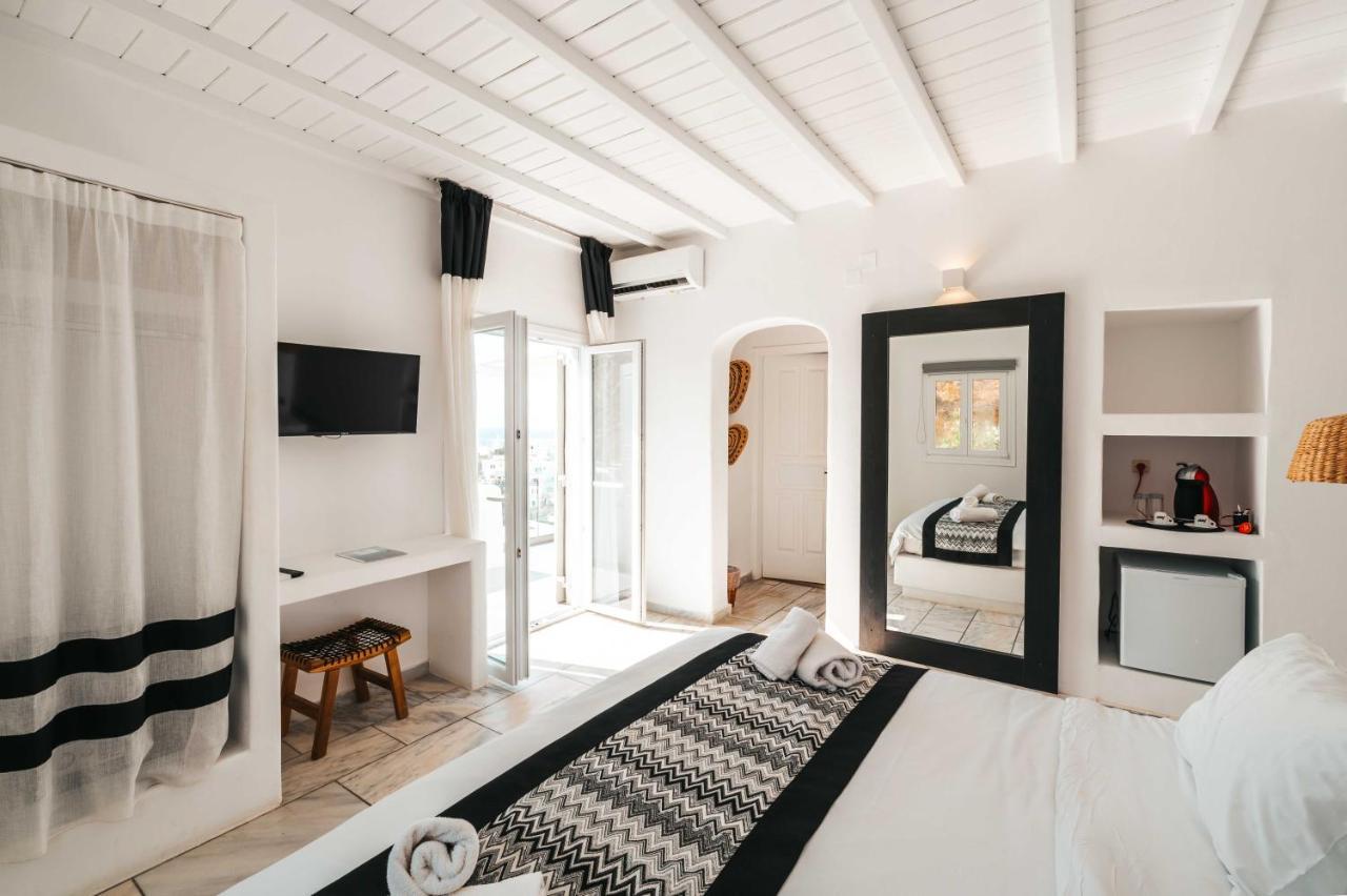 Habitación Doble Superior con bañera de hidromasaje y vistas al mar