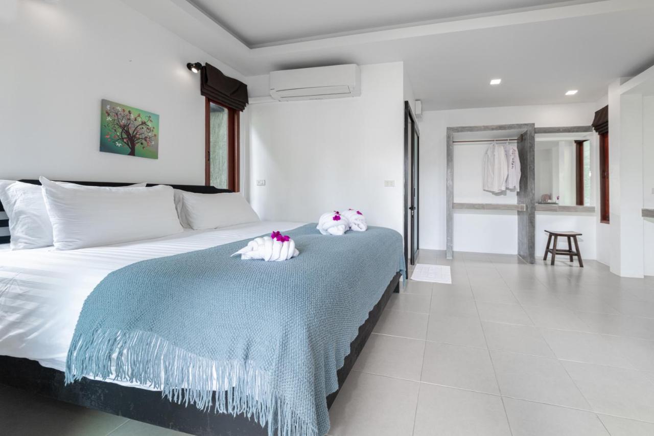 Deluxe Double Room Garden View