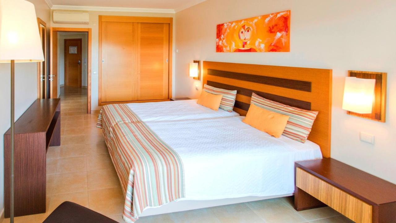 Two-Bedroom Apartment Sea View